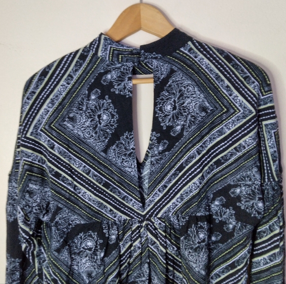 Free People Black Walking on a Dream Tunic Blouse Size S - Picture 8 of 14
